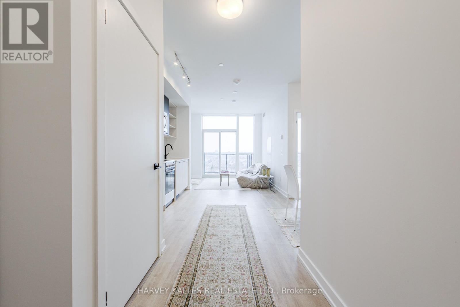 1001 - 2300 ST CLAIR AVENUE W