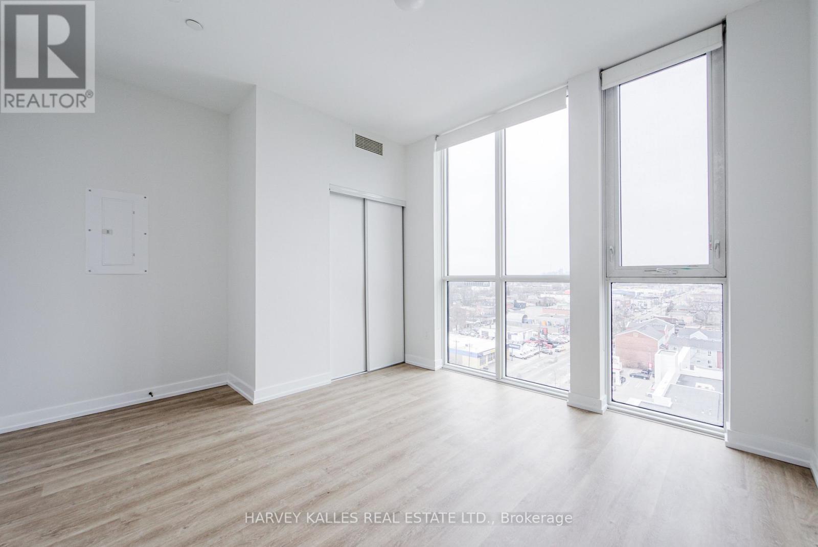 1001 - 2300 ST CLAIR AVENUE W