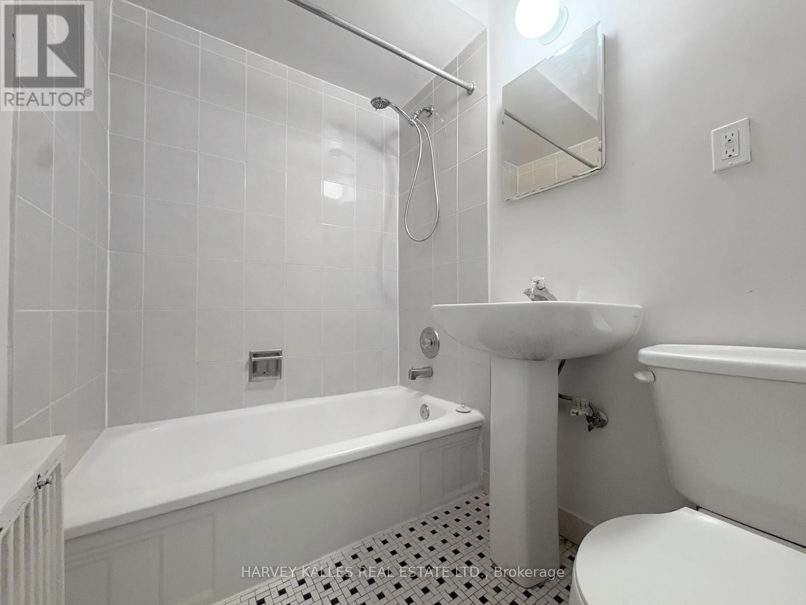 406 - 1490 EGLINTON AVENUE W