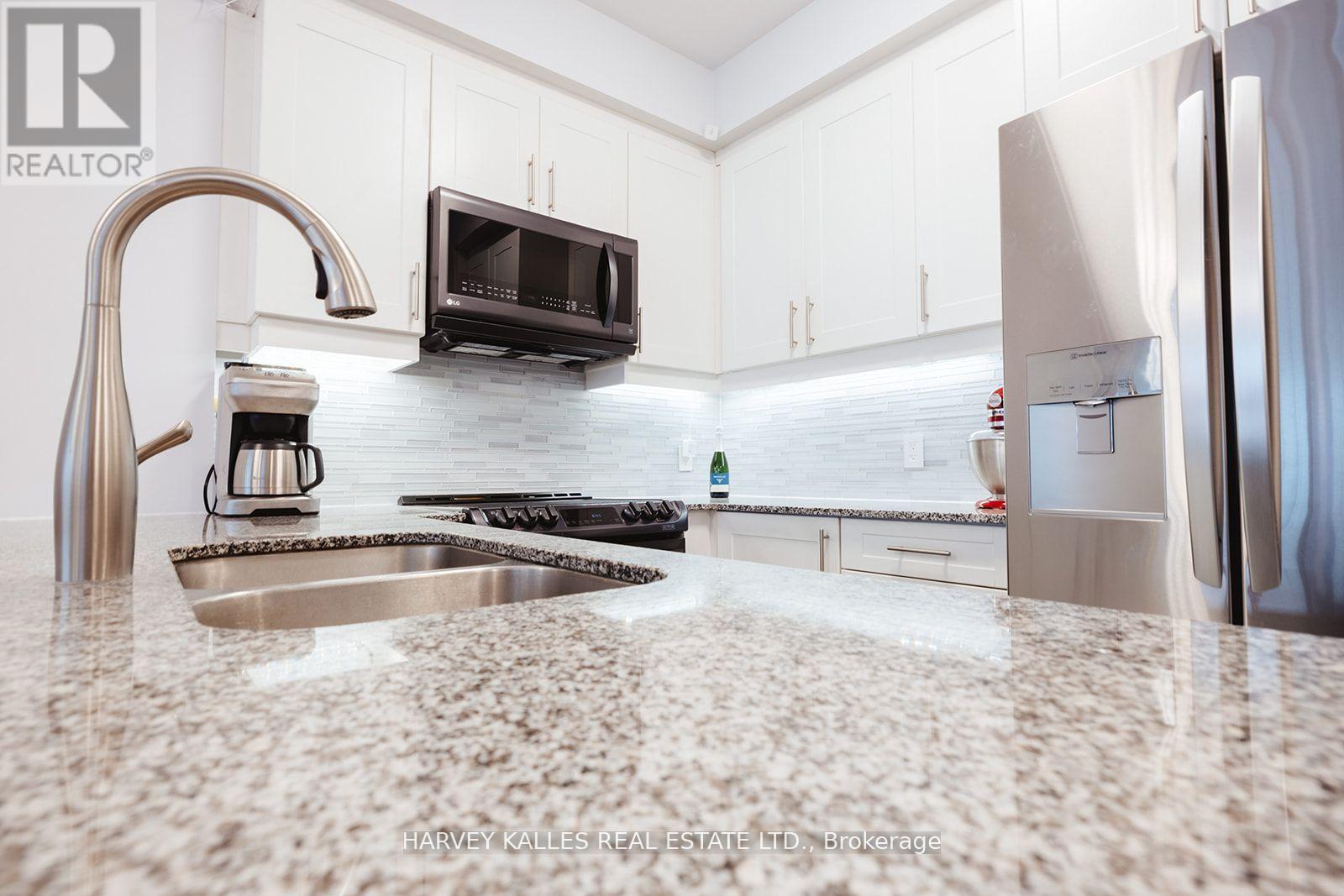 227 - 216 OAK PARK BOULEVARD