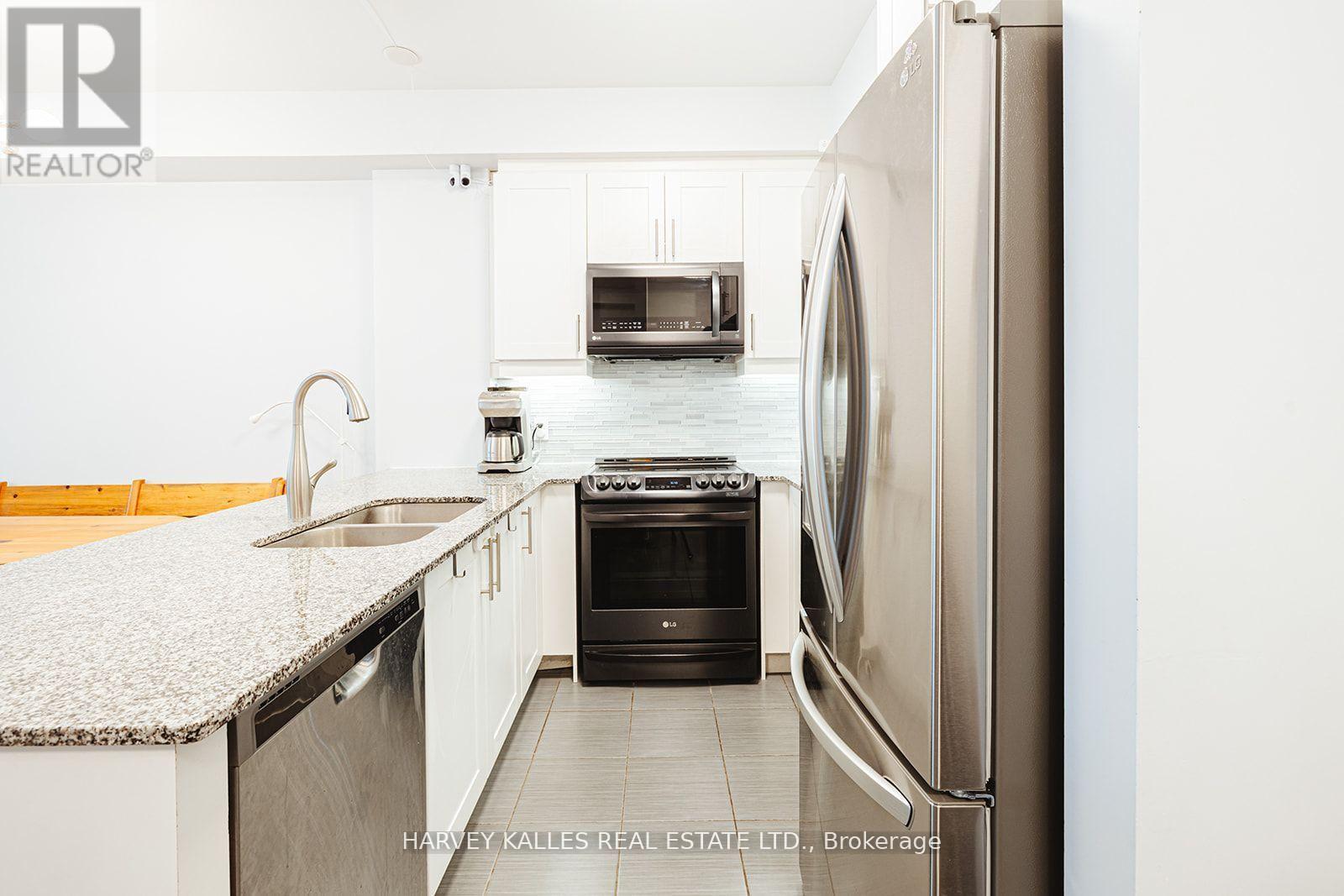 227 - 216 OAK PARK BOULEVARD