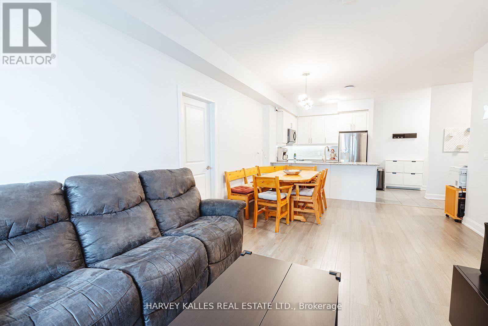 227 - 216 OAK PARK BOULEVARD