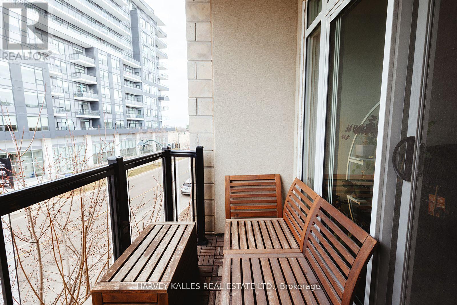 227 - 216 OAK PARK BOULEVARD