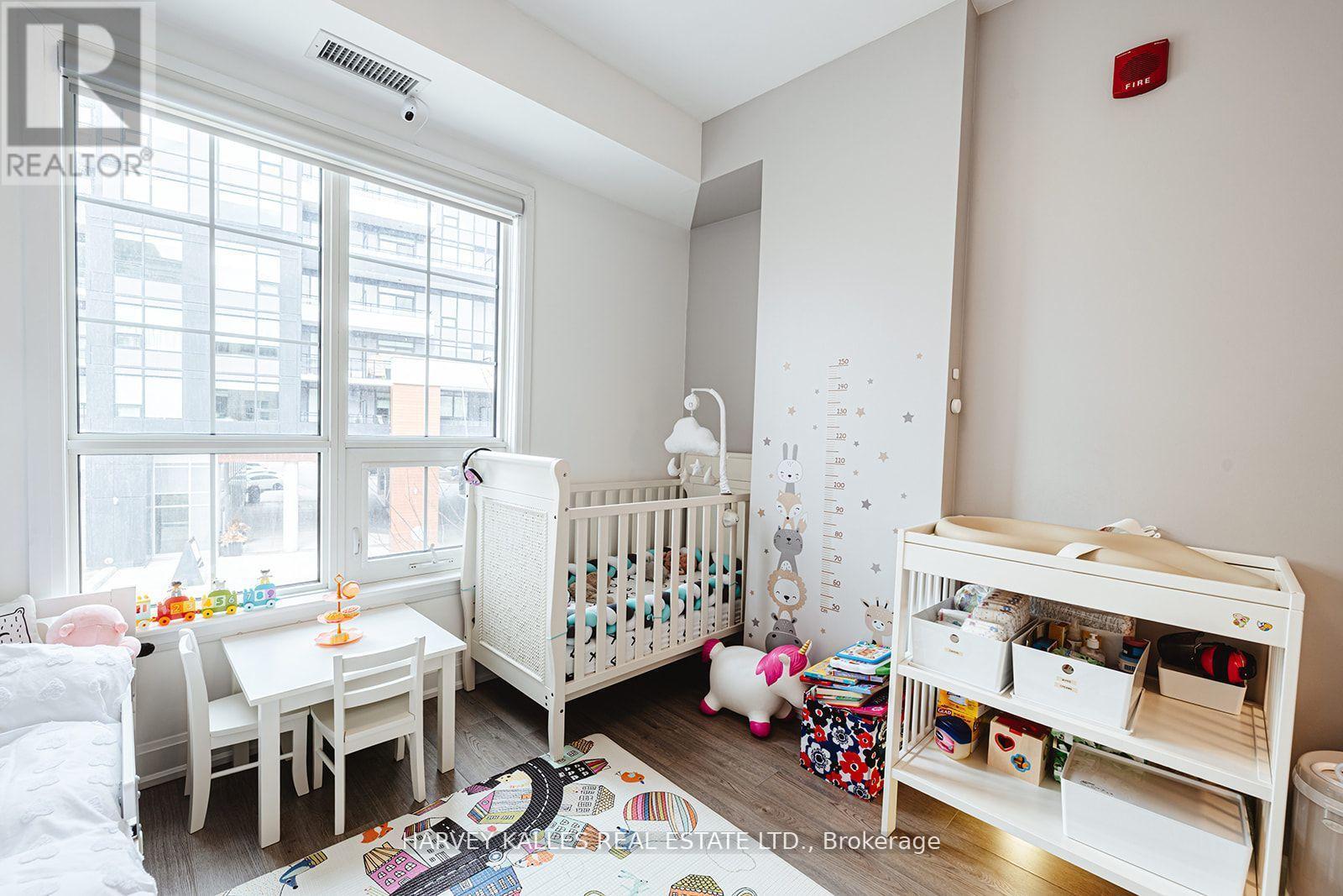 227 - 216 OAK PARK BOULEVARD