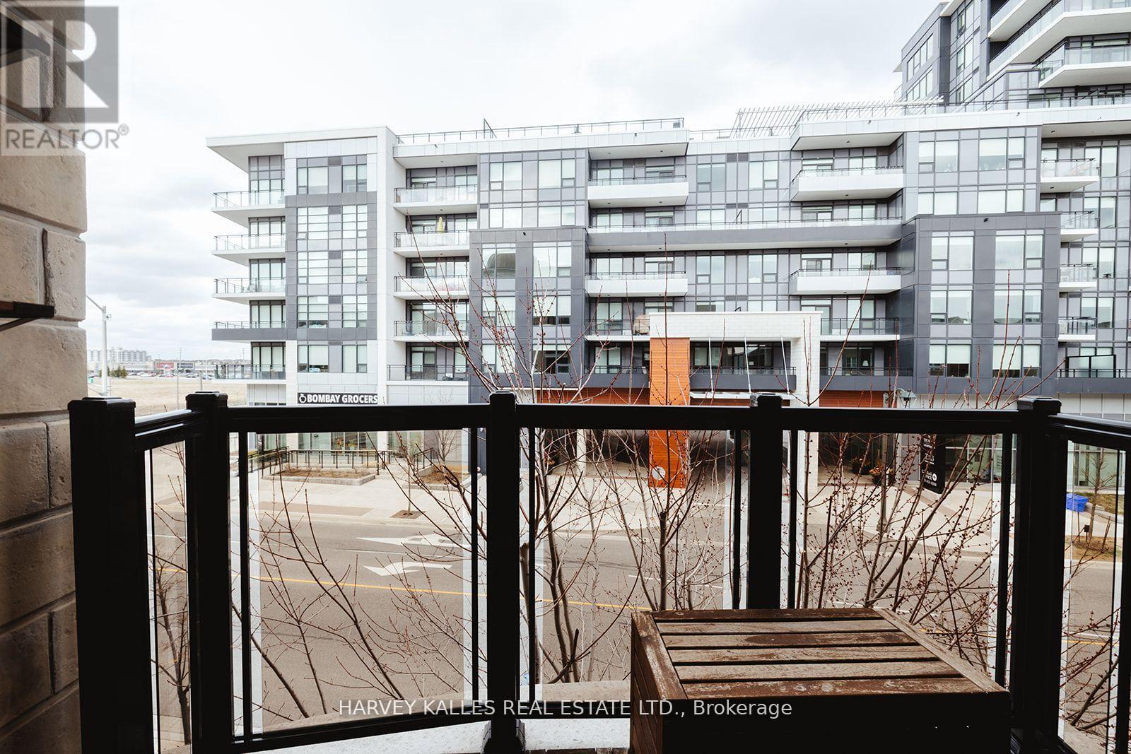 227 - 216 OAK PARK BOULEVARD