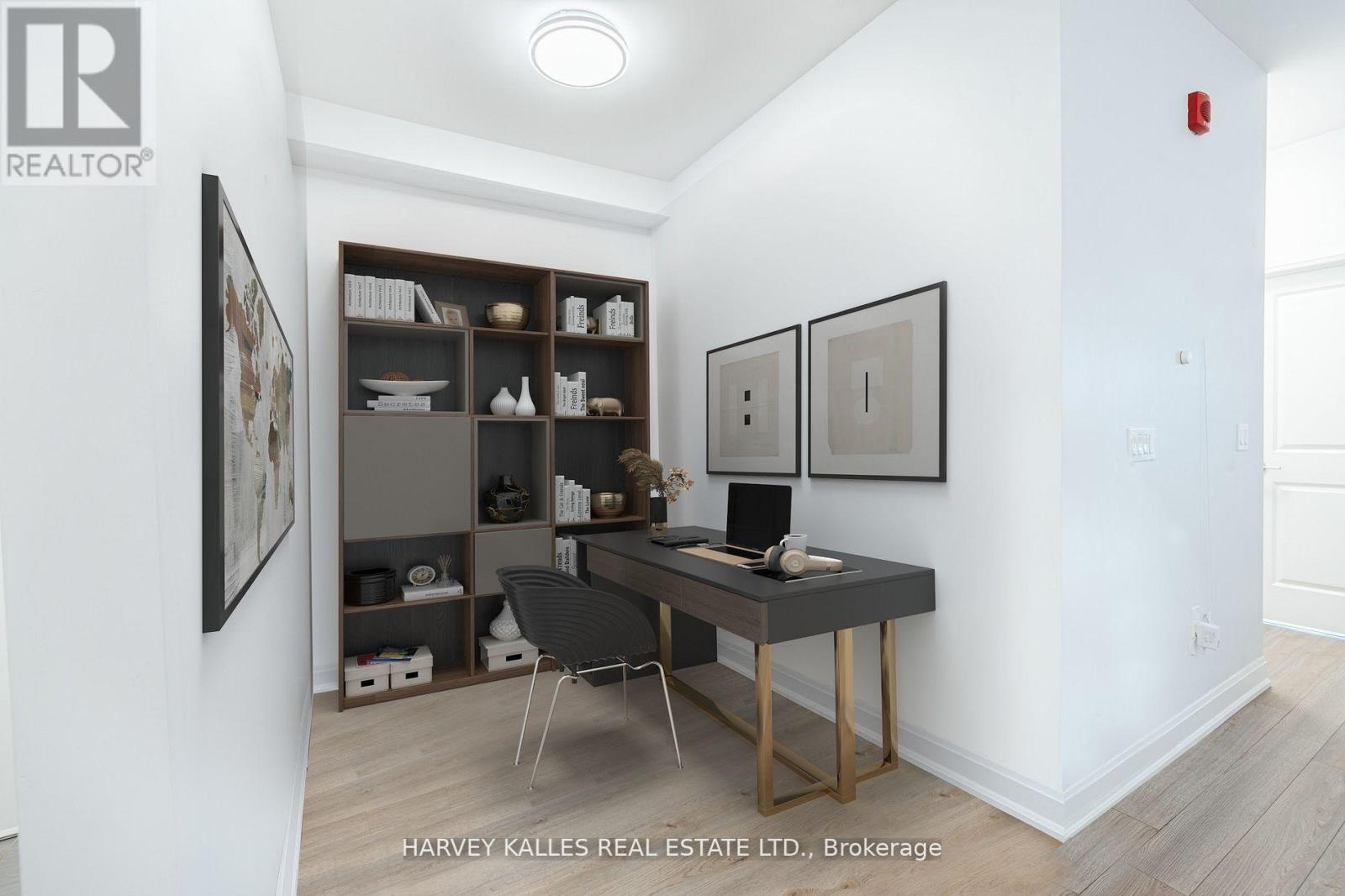 227 - 216 OAK PARK BOULEVARD