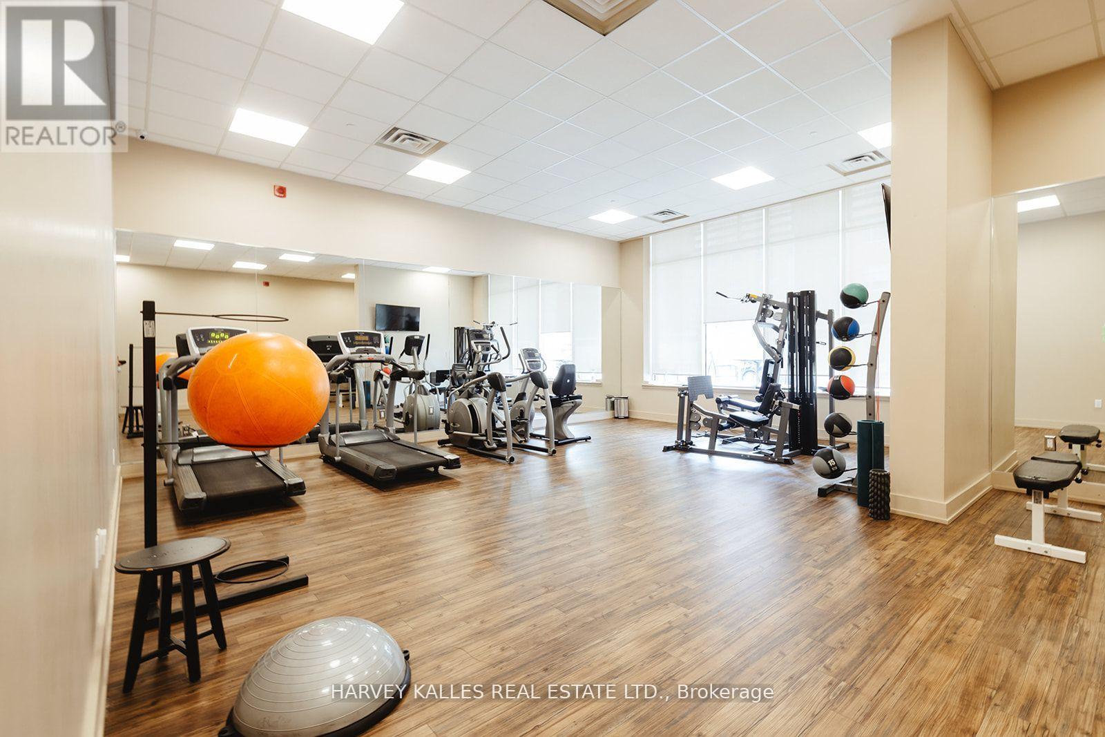 227 - 216 OAK PARK BOULEVARD