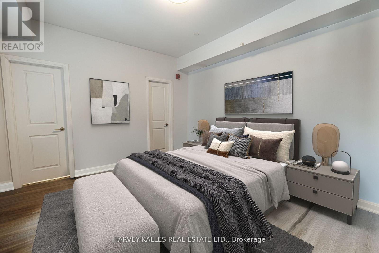 227 - 216 OAK PARK BOULEVARD