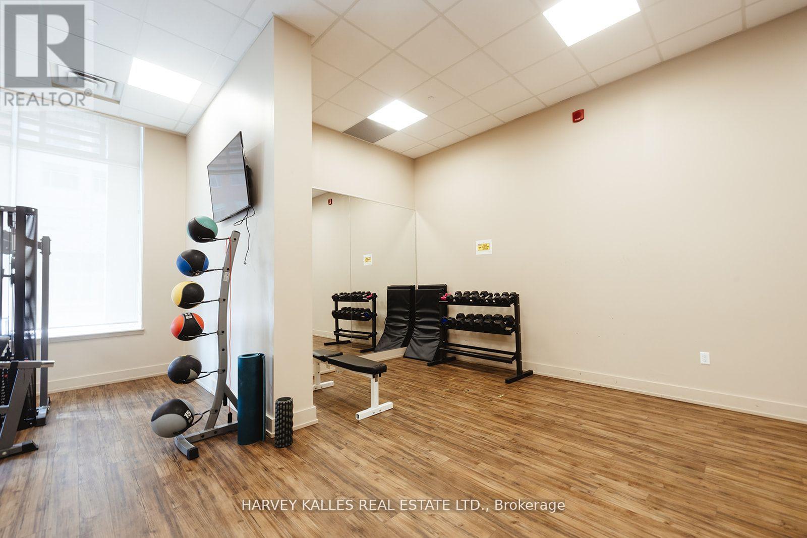 227 - 216 OAK PARK BOULEVARD