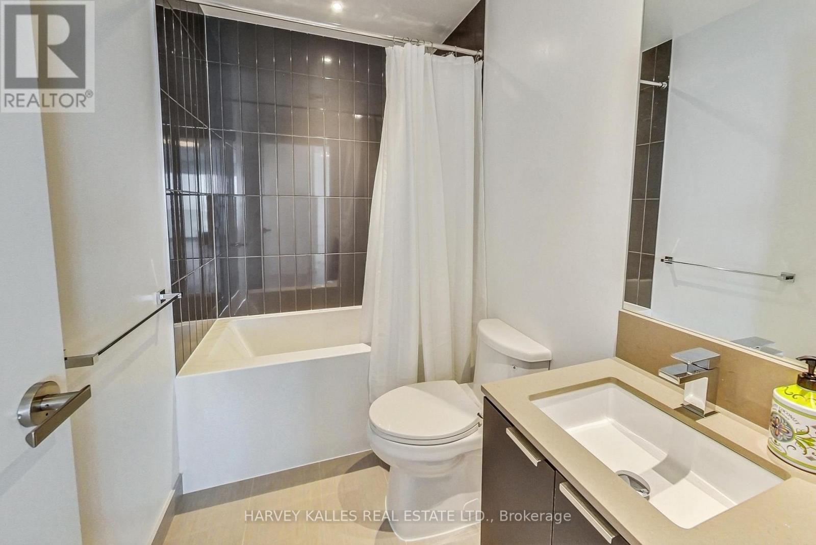 5410 - 3883 QUARTZ ROAD