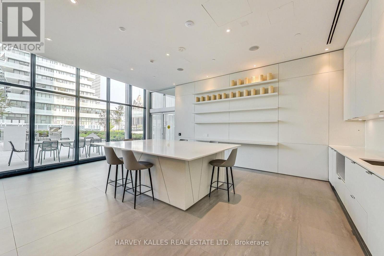 5410 - 3883 QUARTZ ROAD