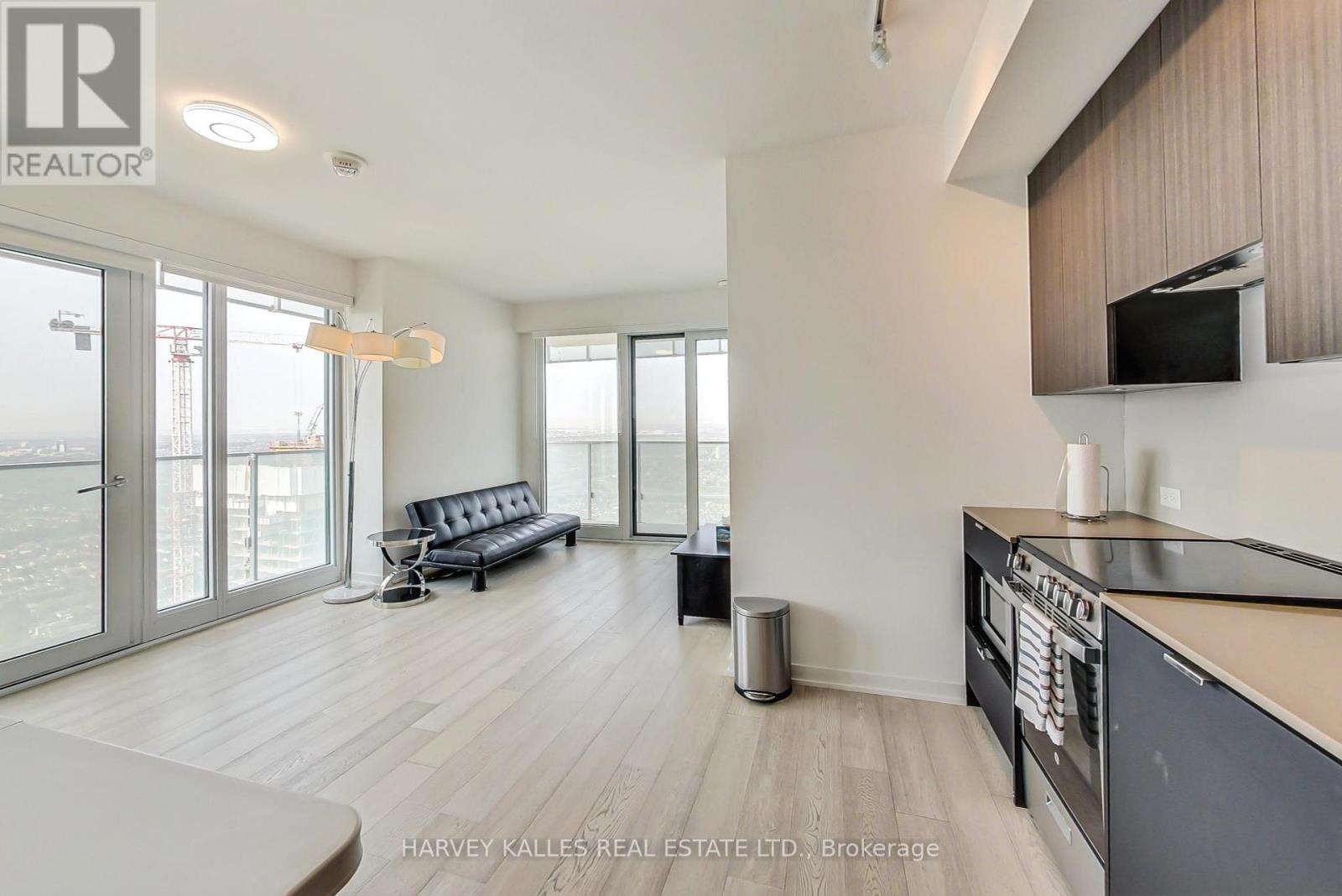 5410 - 3883 QUARTZ ROAD