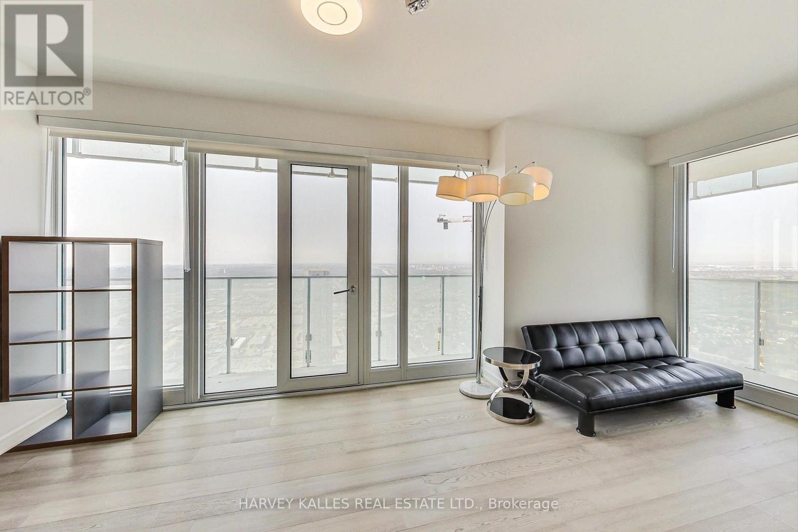 5410 - 3883 QUARTZ ROAD