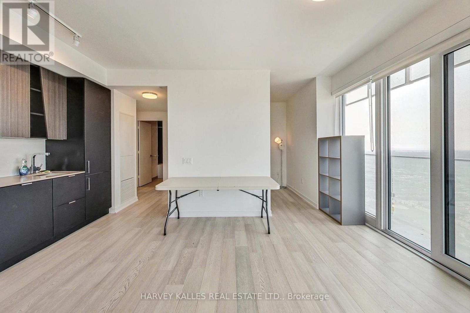 5410 - 3883 QUARTZ ROAD