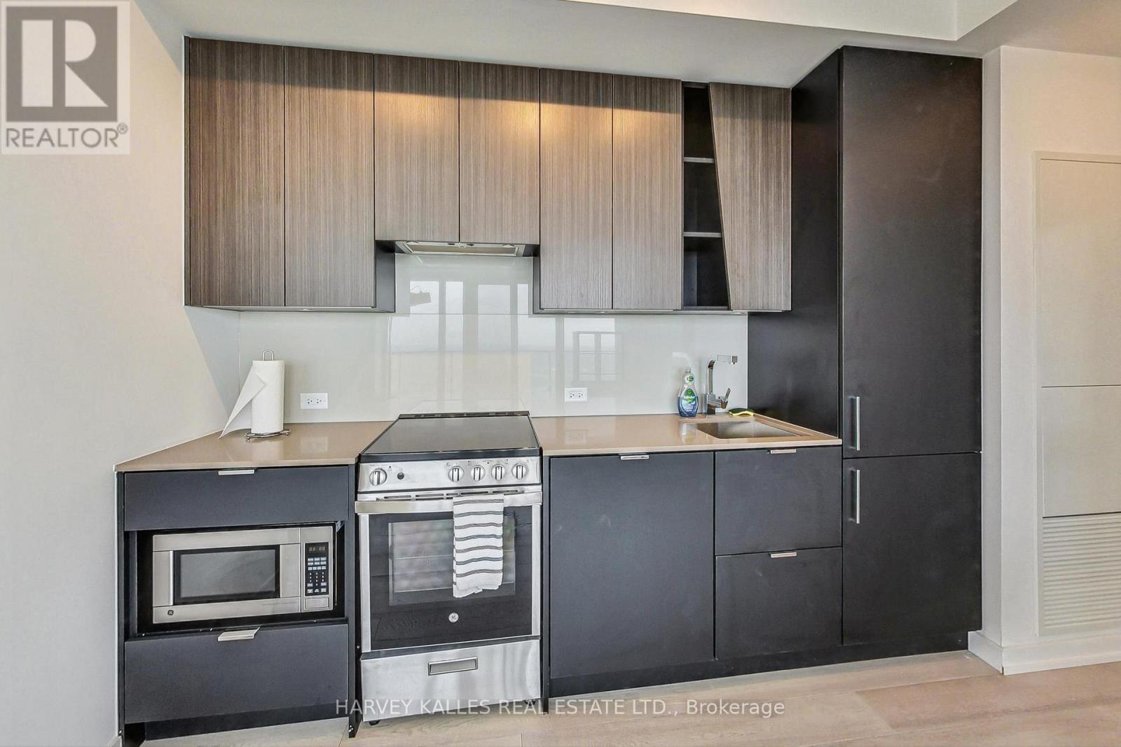 5410 - 3883 QUARTZ ROAD