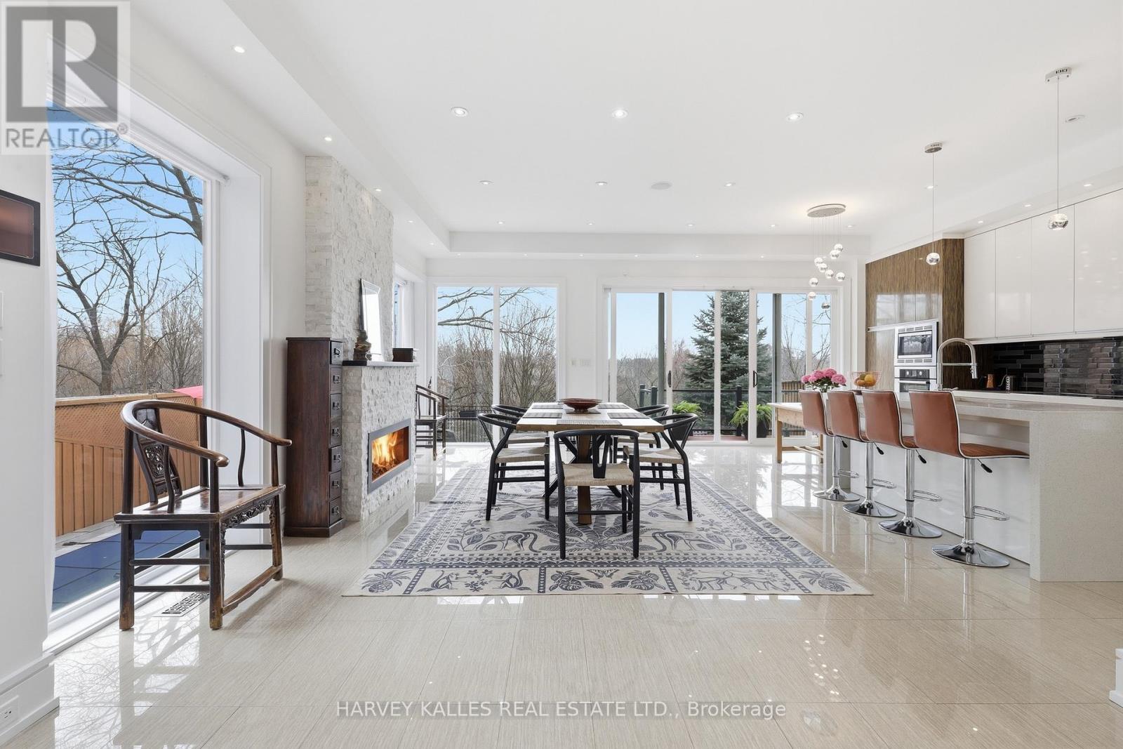 46 RAVENSCREST DRIVE