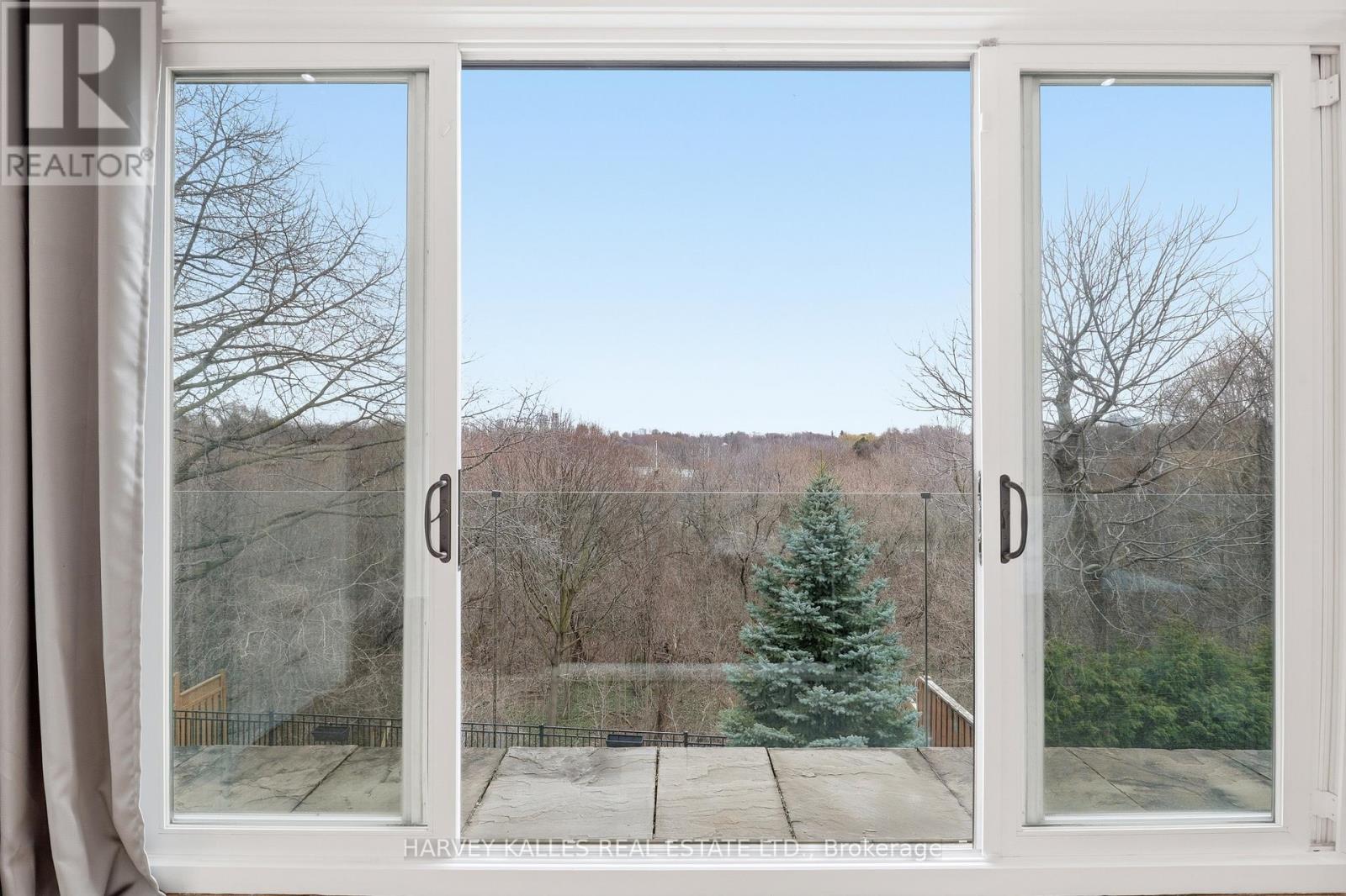 46 RAVENSCREST DRIVE