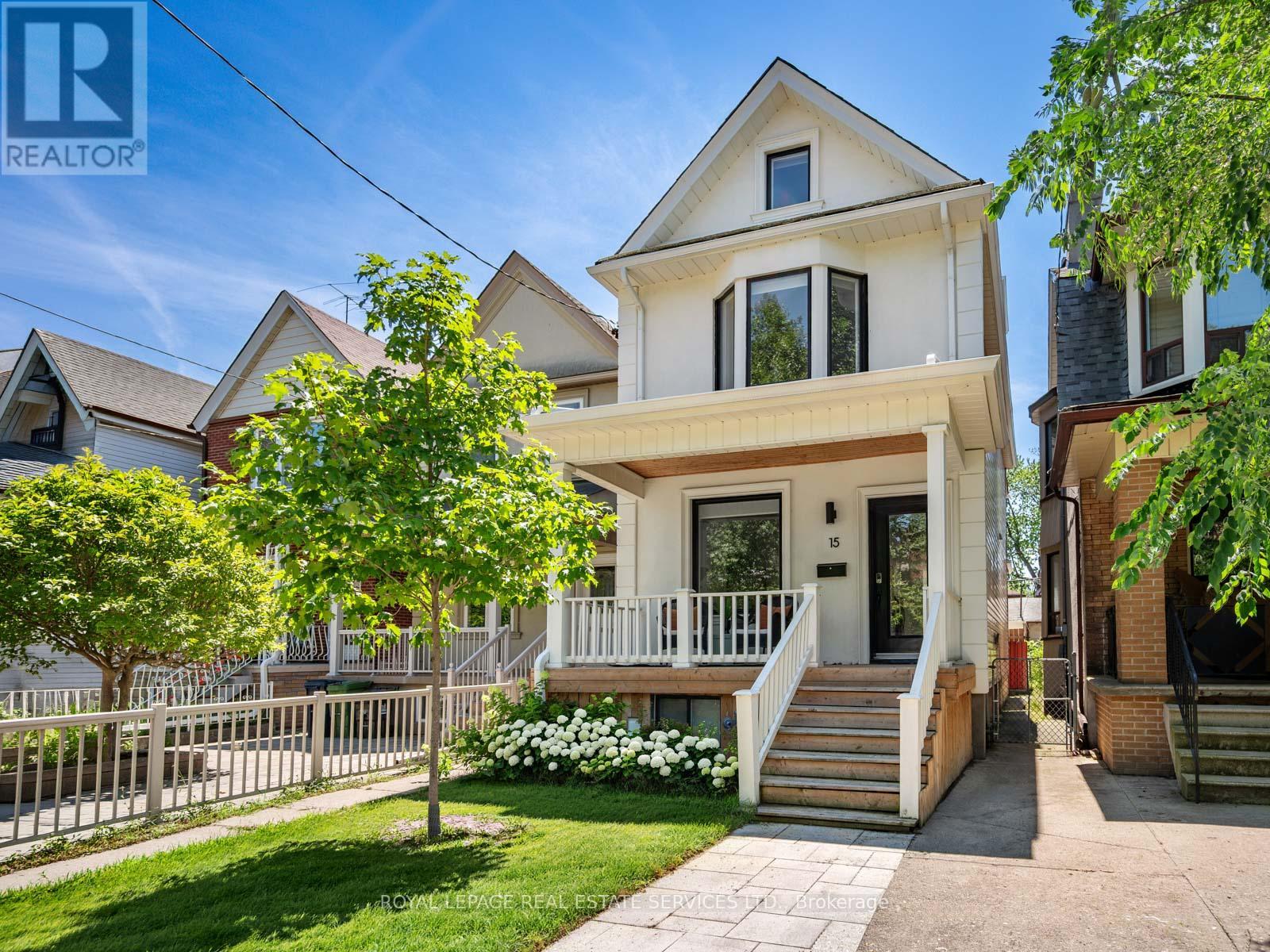 15 MELVILLE AVENUE