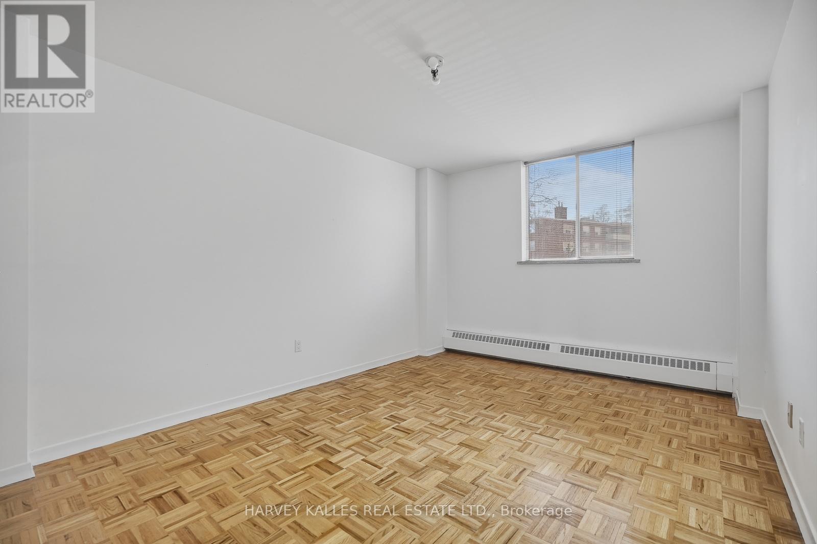 206 - 80 COE HILL DRIVE