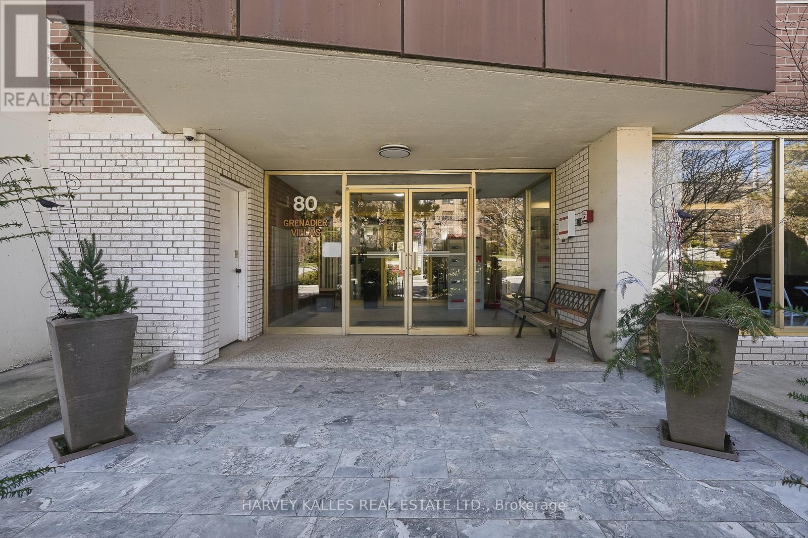 206 - 80 COE HILL DRIVE