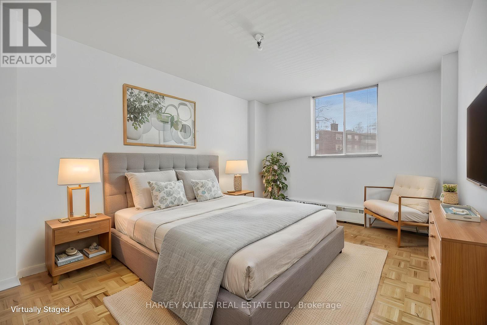206 - 80 COE HILL DRIVE