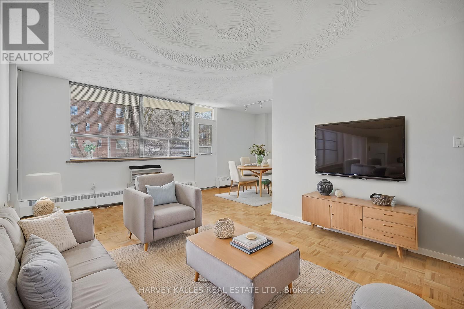 206 - 80 COE HILL DRIVE