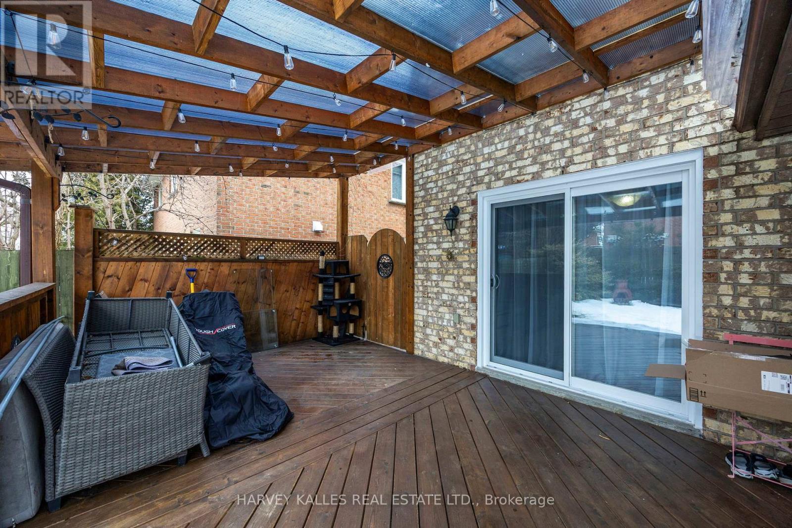 682 WILLOWBANK TRAIL