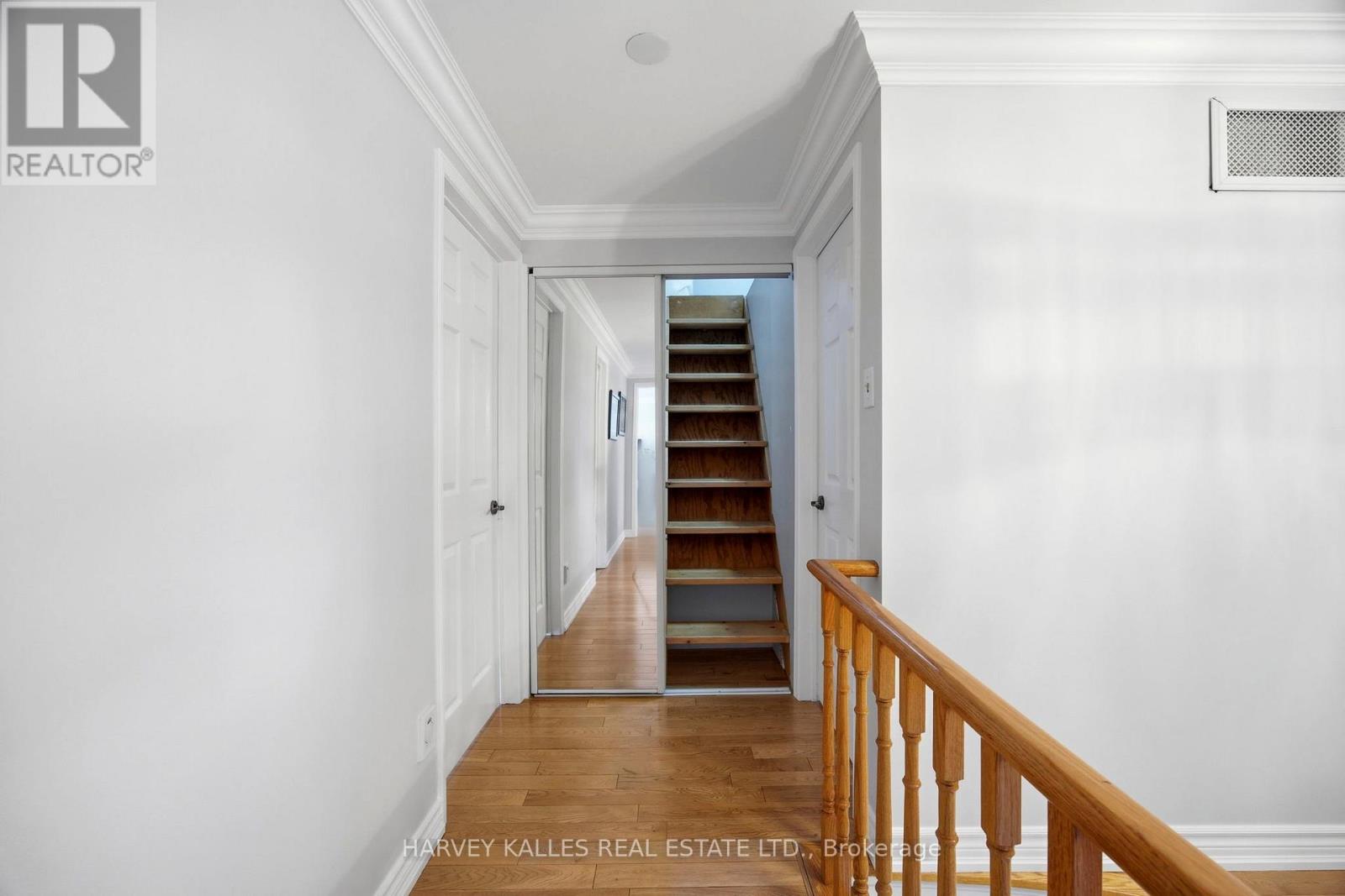 682 WILLOWBANK TRAIL