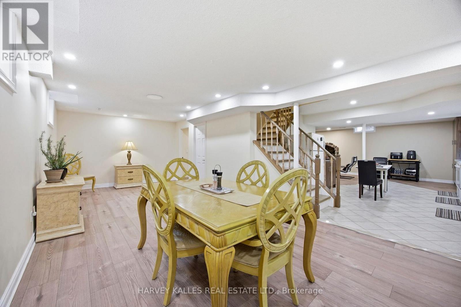 682 WILLOWBANK TRAIL