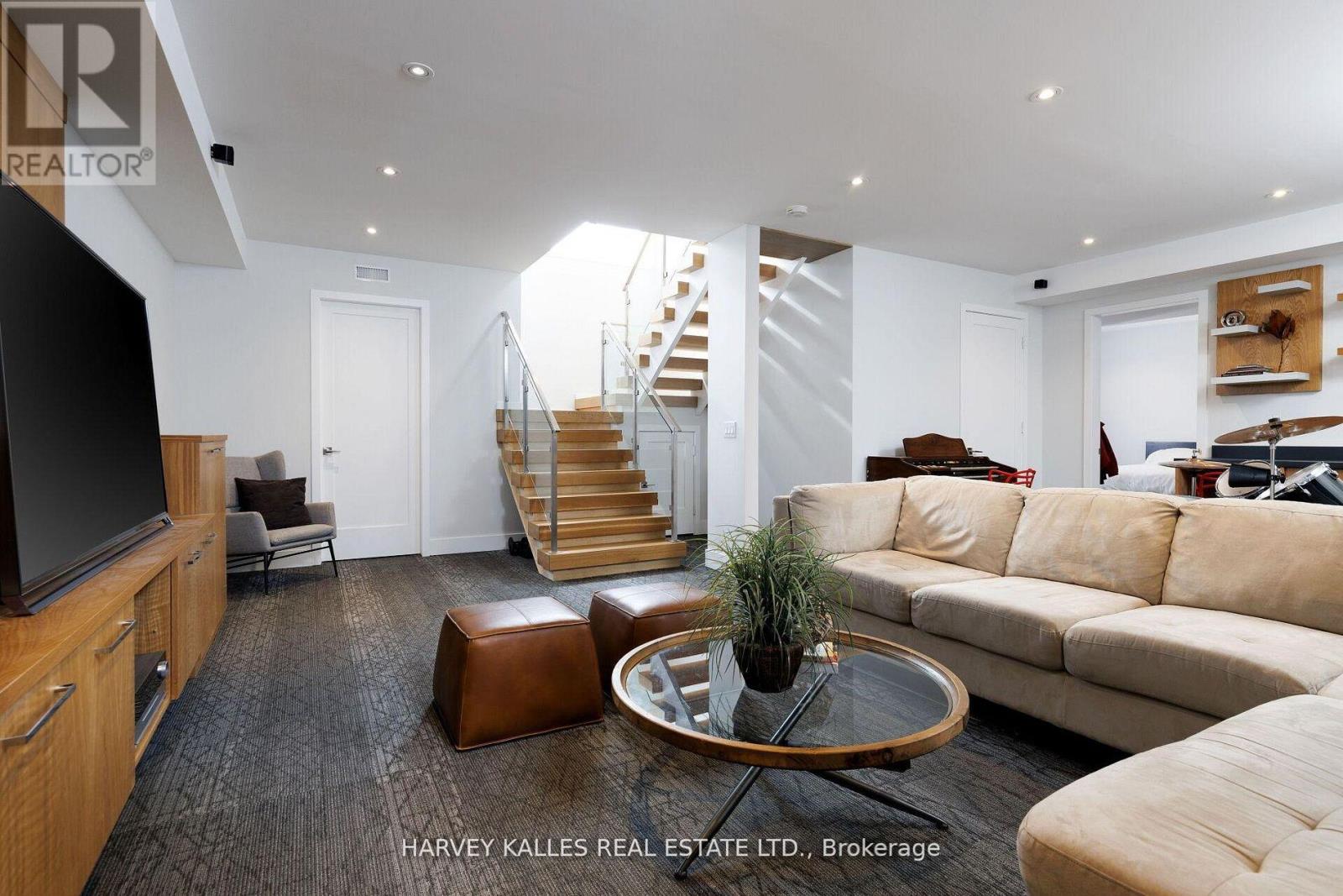 43 BALLACAINE DRIVE