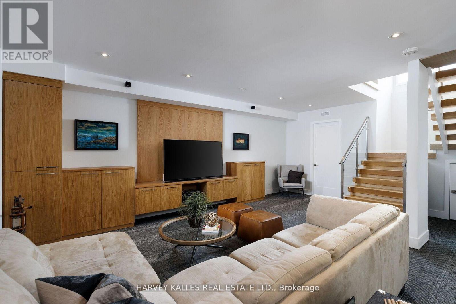 43 BALLACAINE DRIVE