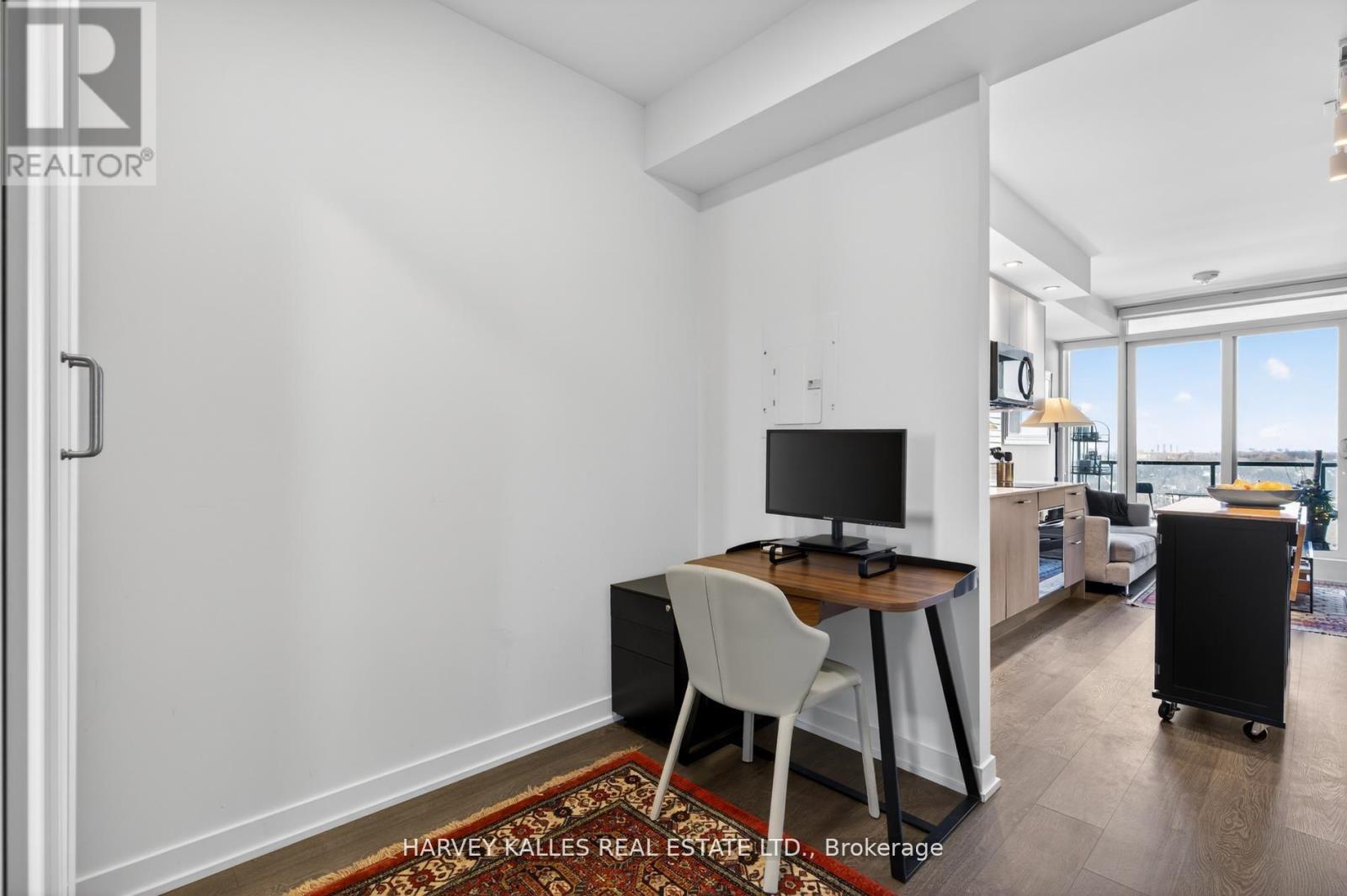 2201 - 1926 LAKE SHORE BOULEVARD W