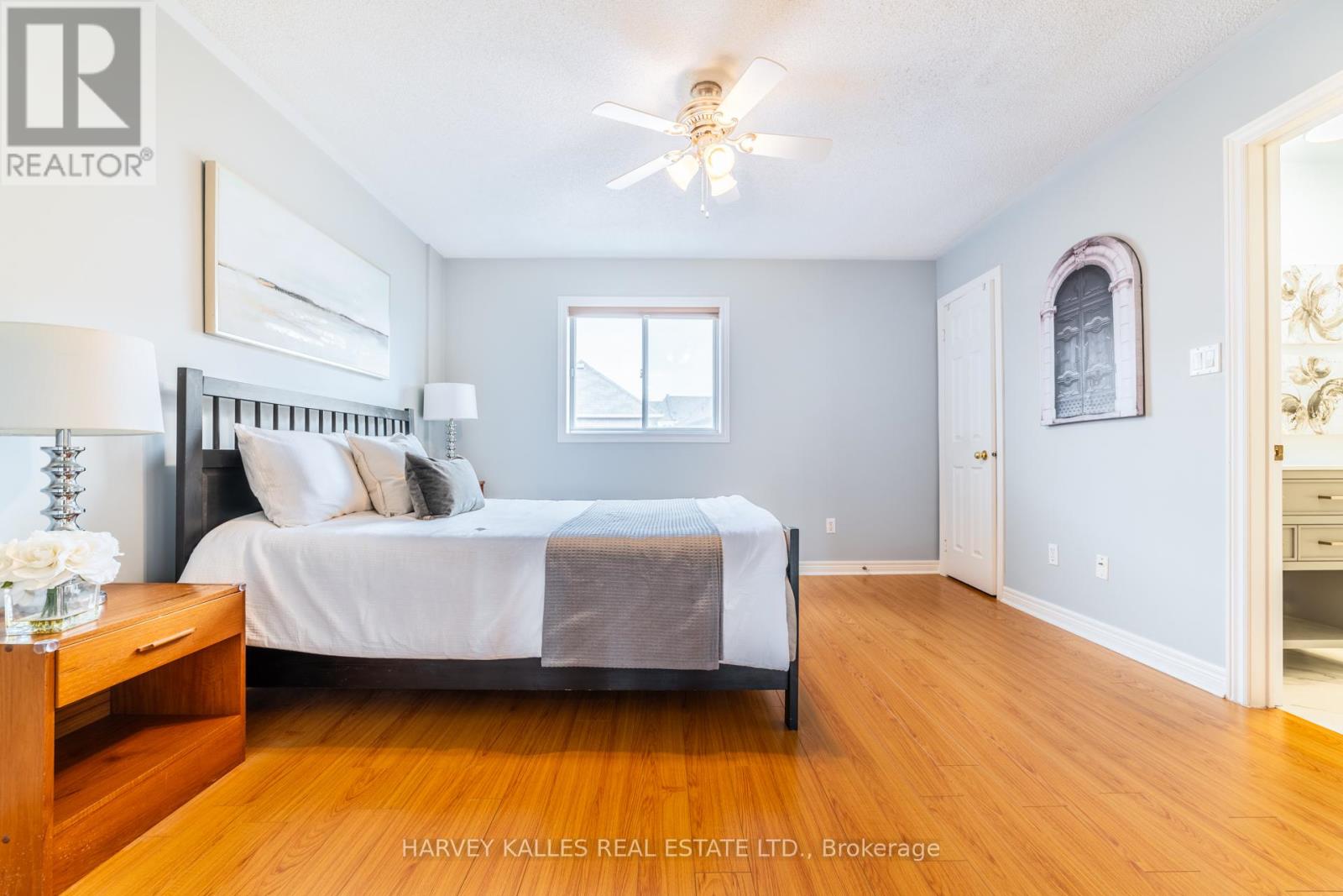 542 LEATHERLEAF DRIVE