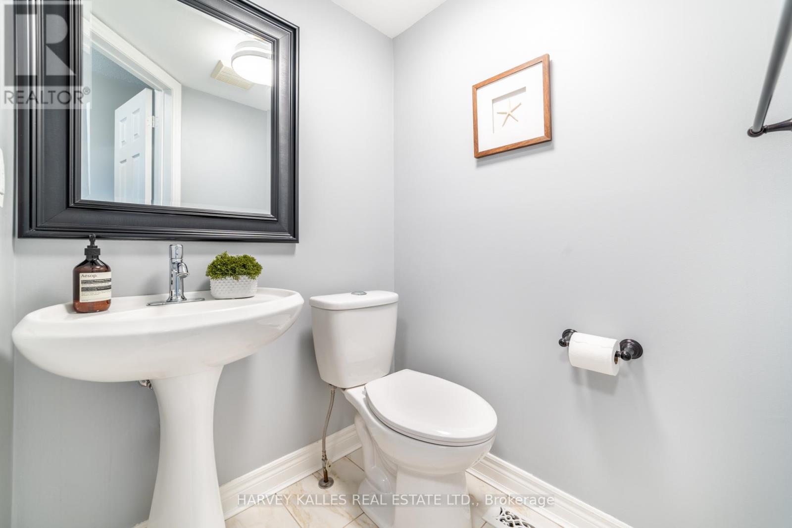 542 LEATHERLEAF DRIVE