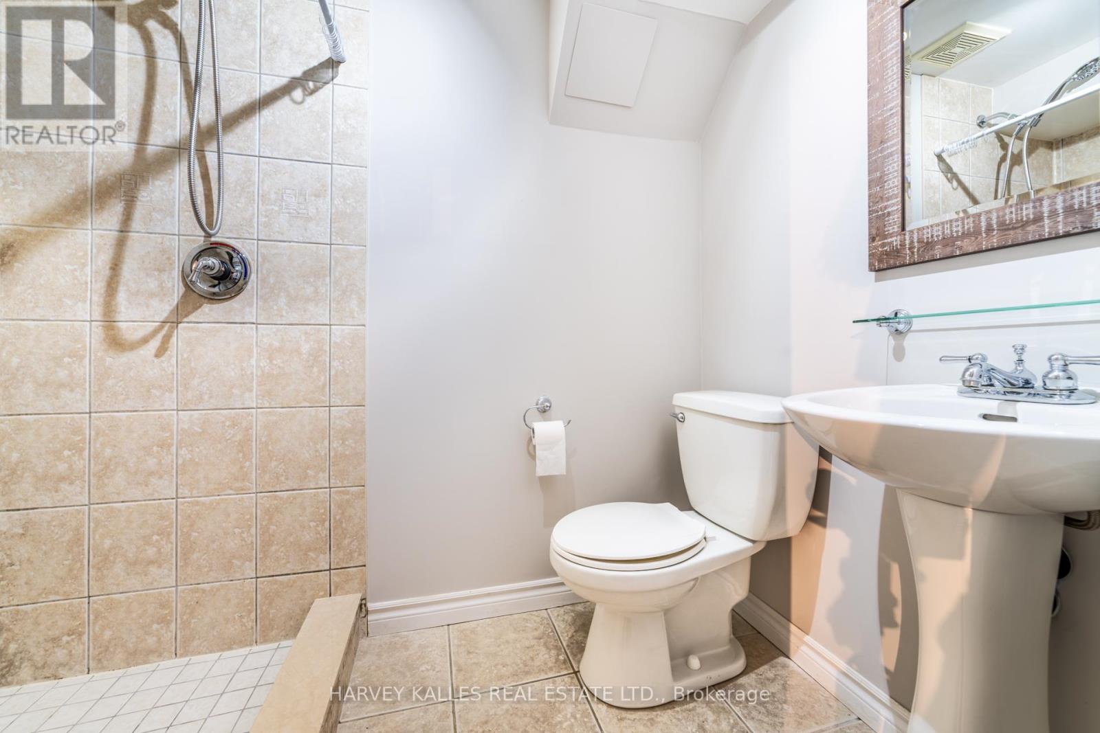 542 LEATHERLEAF DRIVE