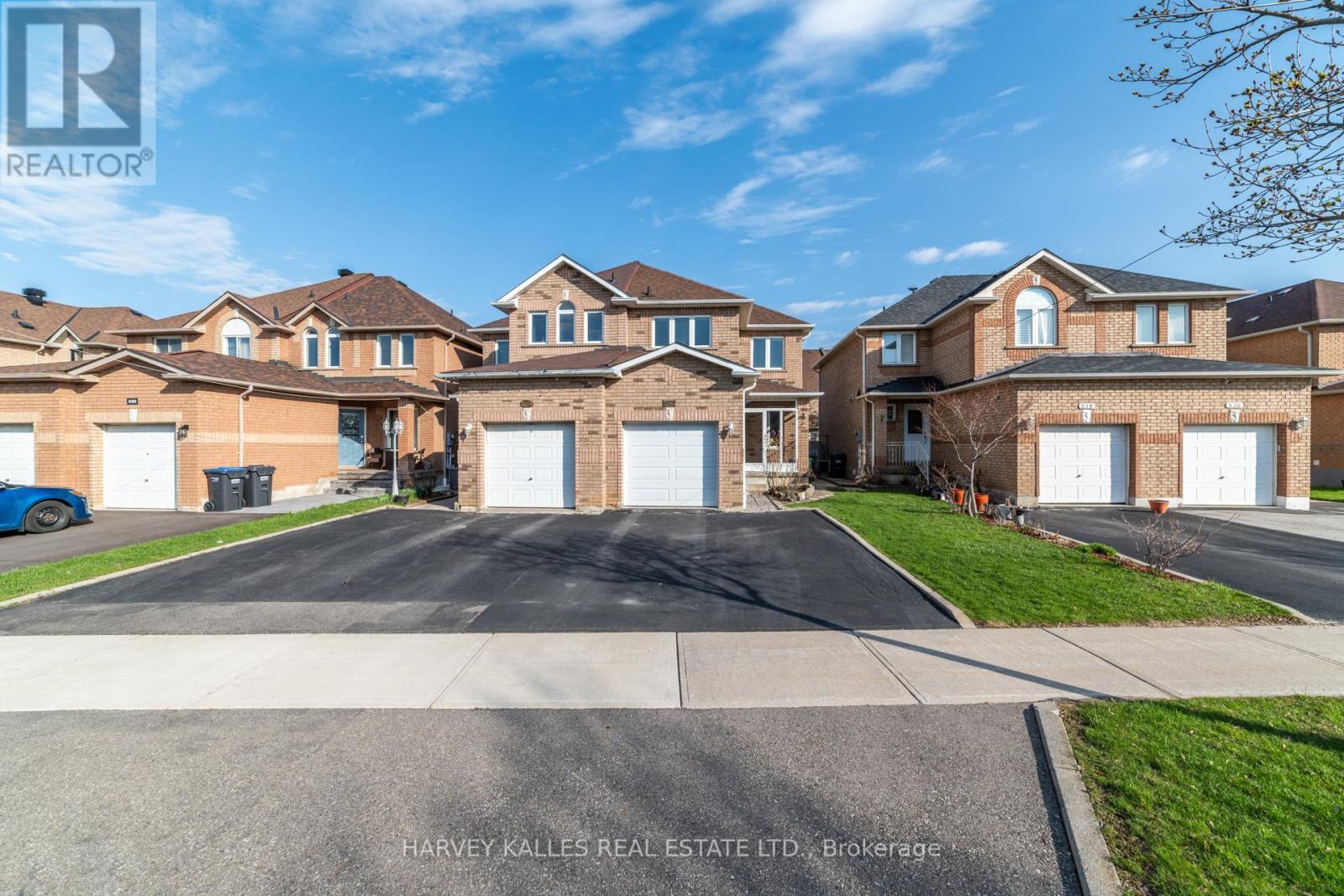 542 LEATHERLEAF DRIVE