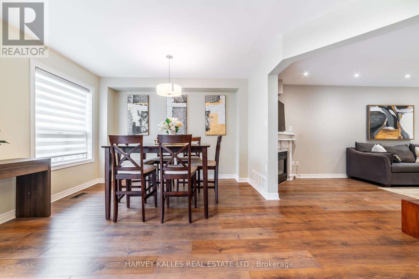 542 LEATHERLEAF DRIVE