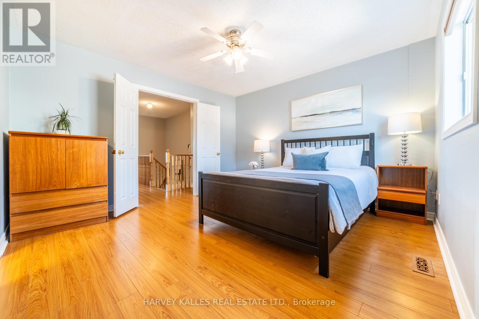 542 LEATHERLEAF DRIVE