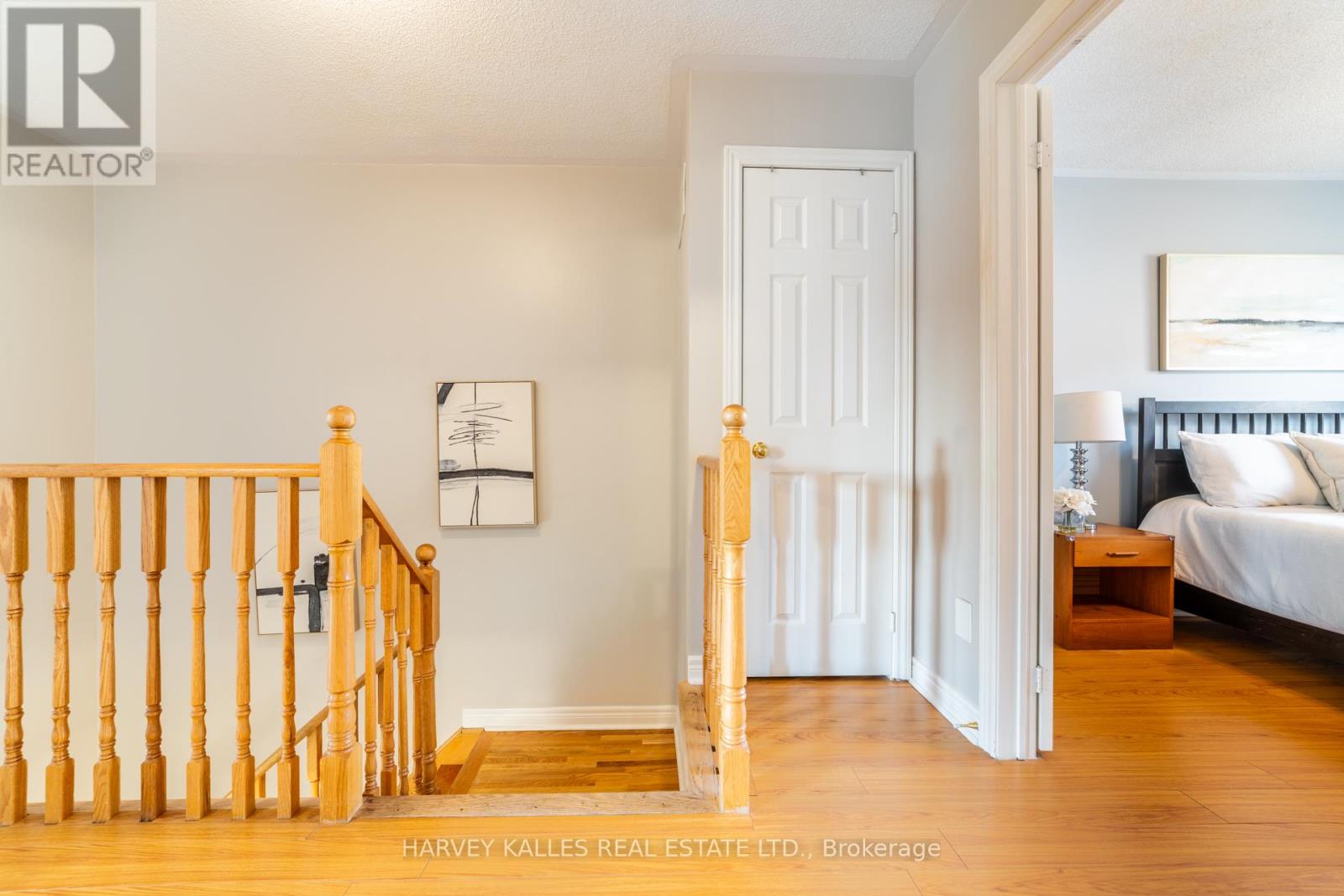 542 LEATHERLEAF DRIVE