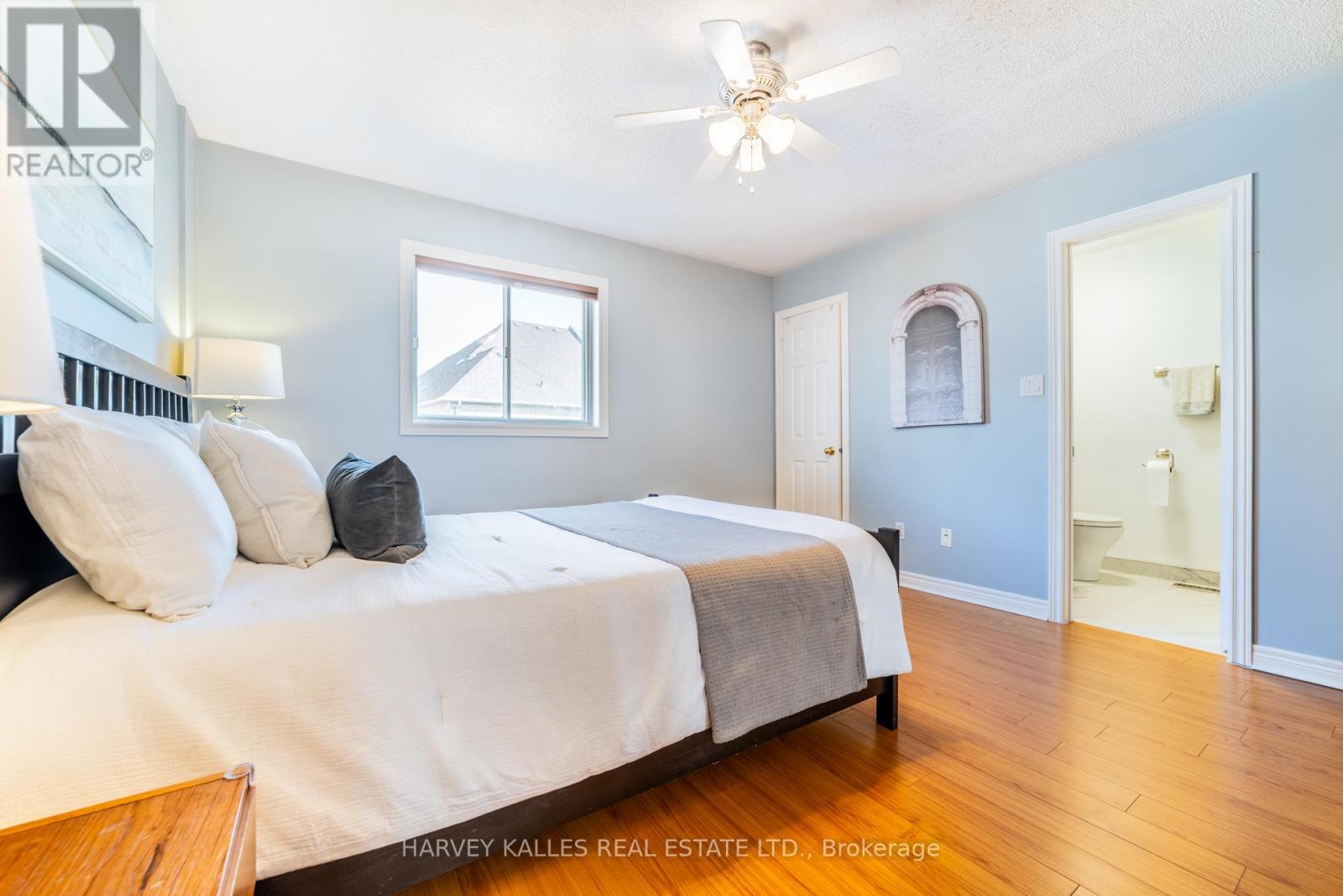 542 LEATHERLEAF DRIVE