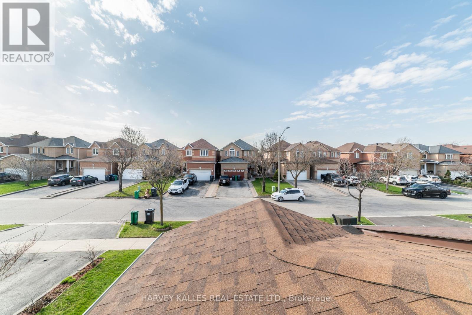 542 LEATHERLEAF DRIVE