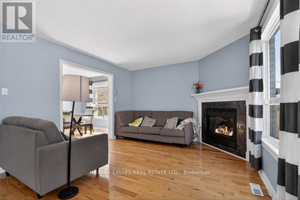 71 BEARDMORE CRESCENT