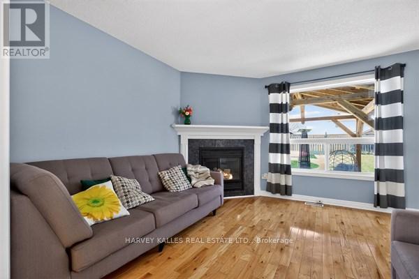 71 BEARDMORE CRESCENT