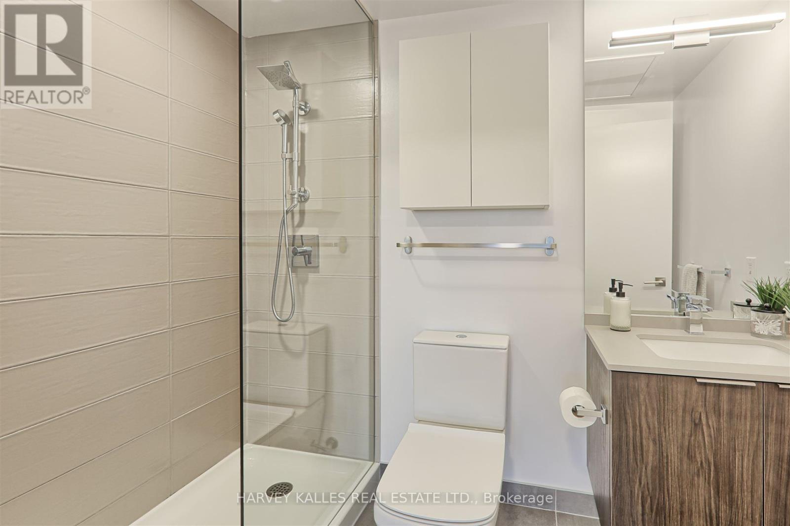 412 - 4208 DUNDAS STREET W