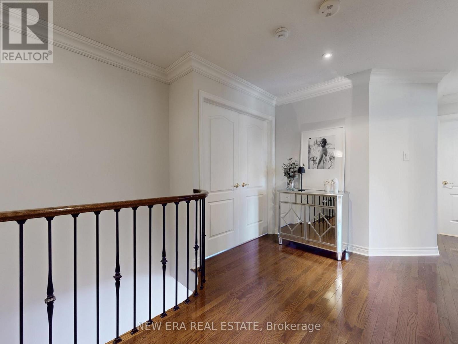 57 HAWKRIDGE TRAIL