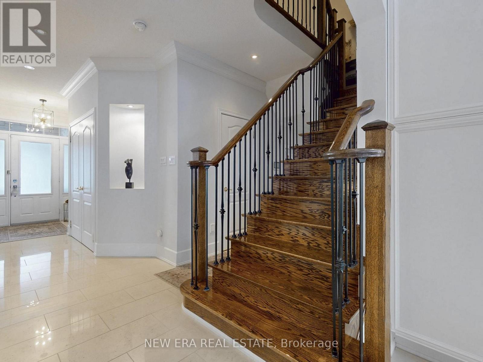 57 HAWKRIDGE TRAIL