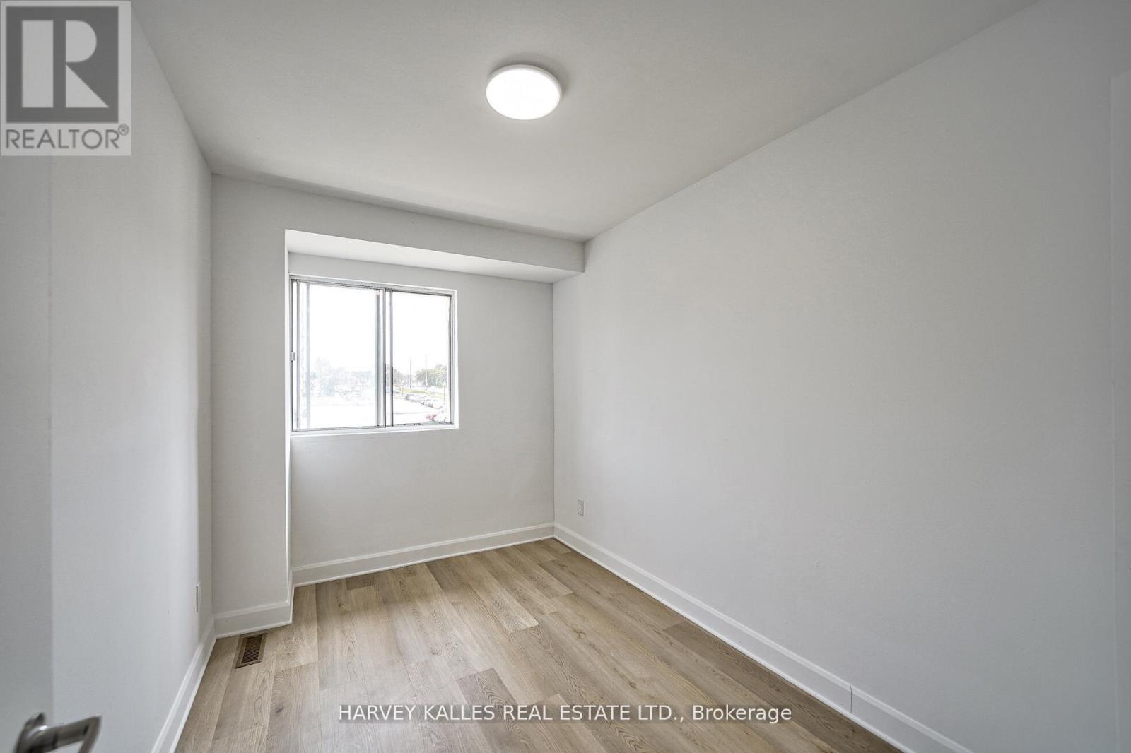 TH102 - 2012 SHEPPARD AVENUE W