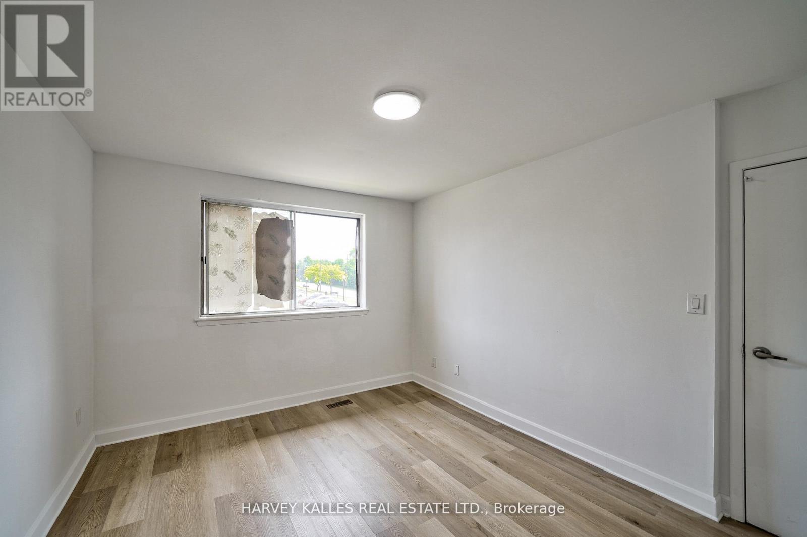 TH102 - 2012 SHEPPARD AVENUE W