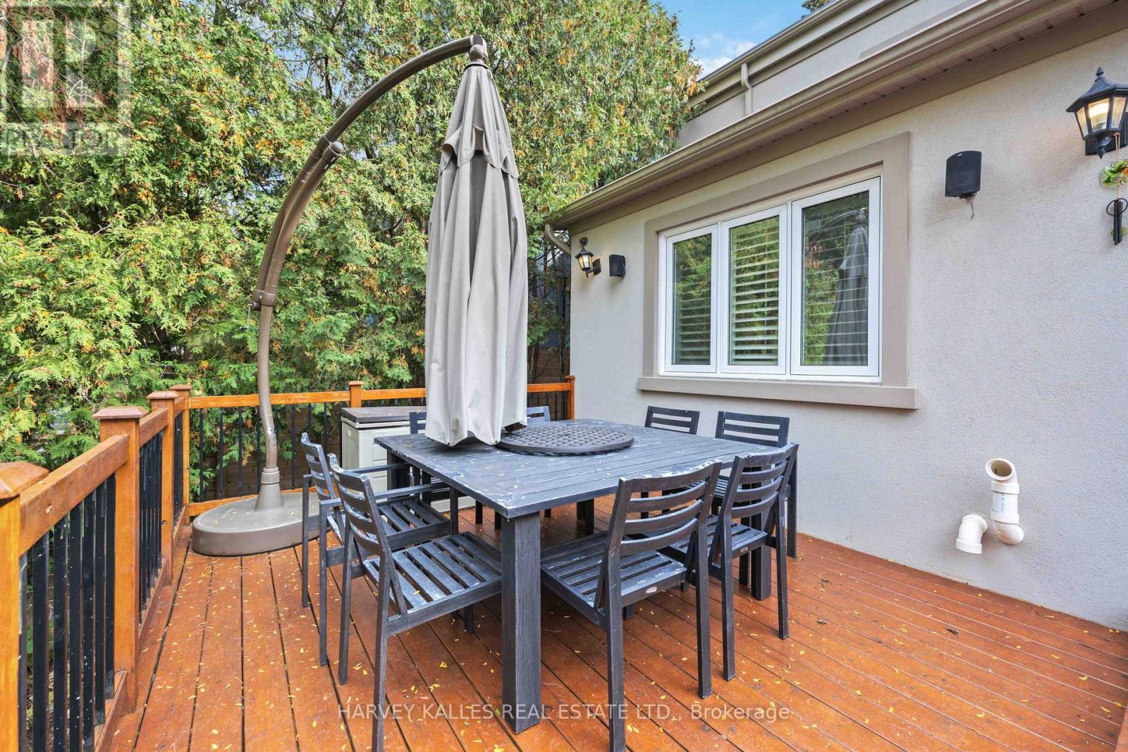 27 ASHLEY PARK ROAD