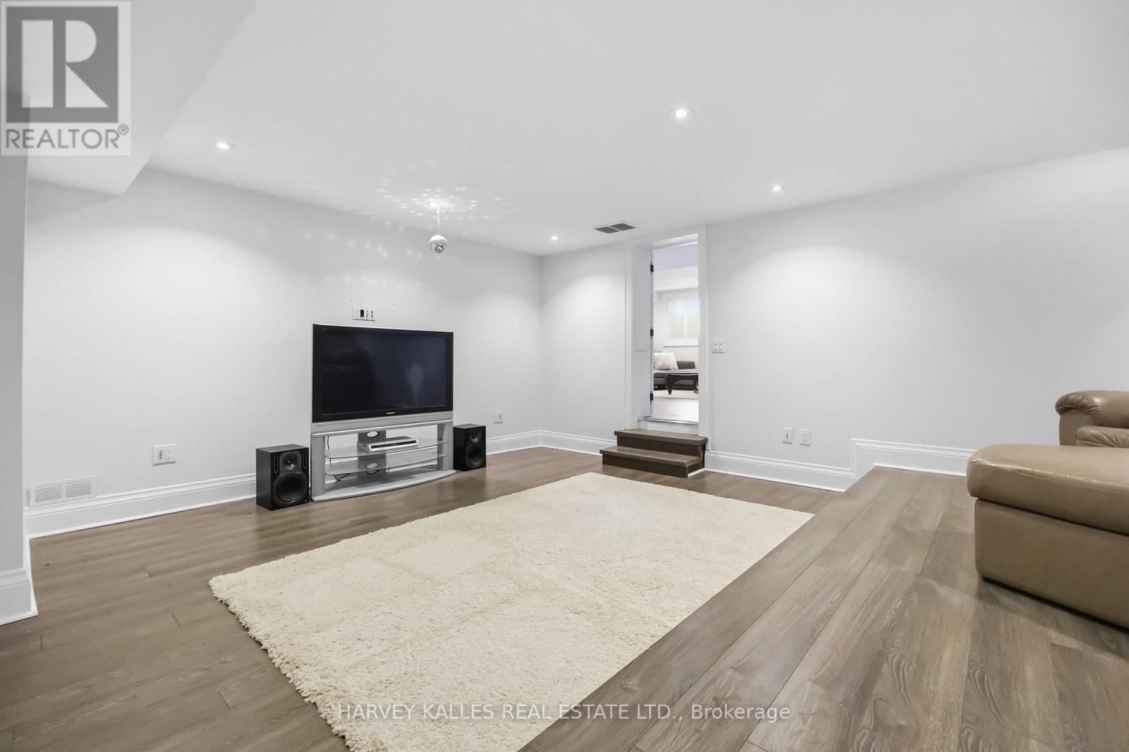 27 ASHLEY PARK ROAD
